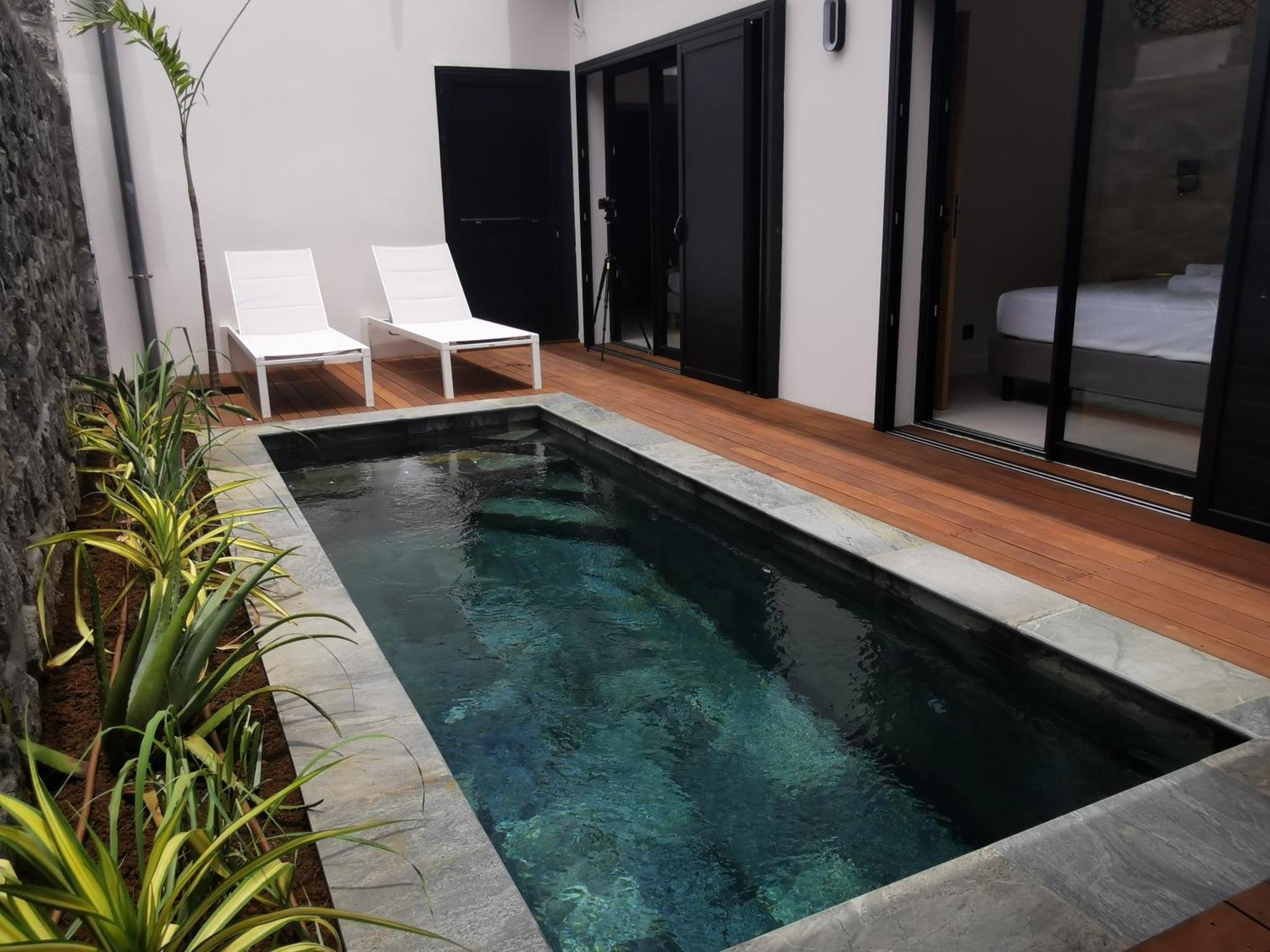Summer Cosy - Villa Classee 4 Etoiles - 2 Suites Avec Piscine Chauffee Et Jacuzzi Integre Idealement Situee Chemin Summer Saint-Gilles-les Bains Eksteriør bilde